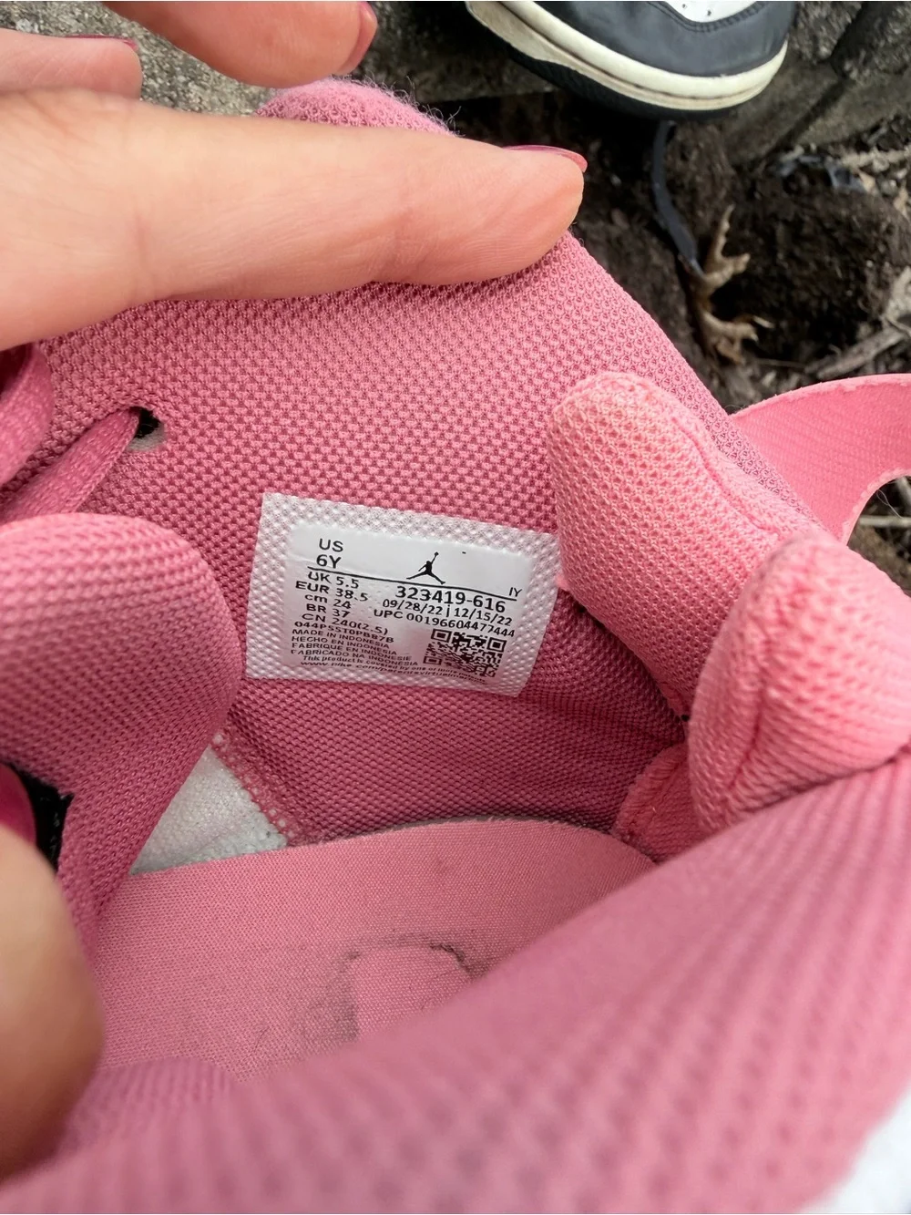 Girls' Pink and White air Jordan 6 rings Basketball Shoes